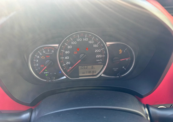 Toyota Yaris cena 42000 przebieg: 118183, rok produkcji 2015 z Żuromin małe 137